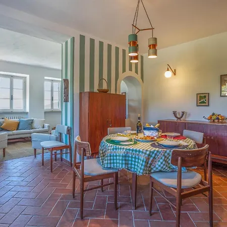 بيت للعطل Stunning In Marciana مارتْشانا مارينا