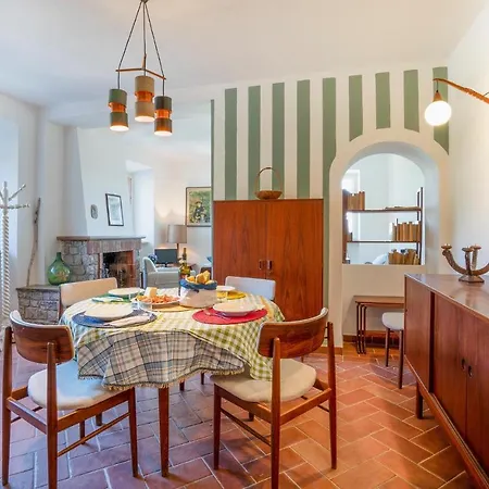 Stunning In Marciana بيت للعطل مارتْشانا مارينا