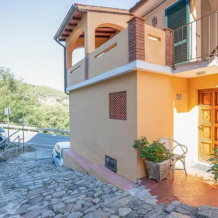 Stunning In Marciana 马西亚娜马里纳