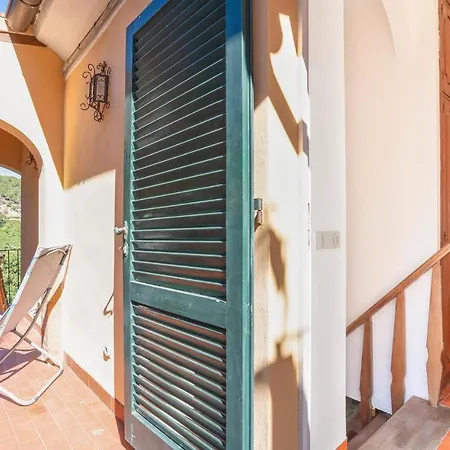 3 Bedroom Stunning In Marciana Holiday home *
