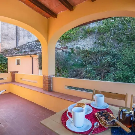 Pet Friendly In Marciana With Kitchen בית נופש