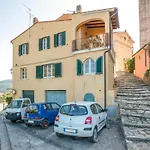 3 Bedroom Stunning In Marciana بيت للعطل *