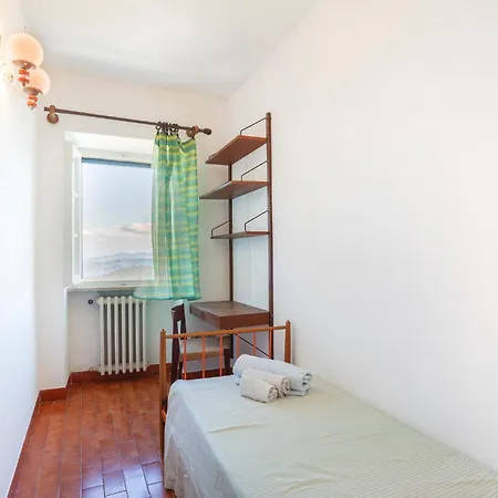 3 Bedroom Stunning In Marciana *
